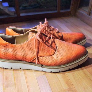 Sofft Peach Leather Oxfords 9